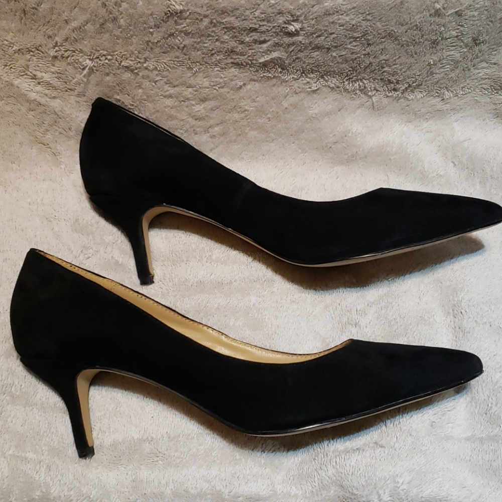 Pumps - Picture 3 of 4